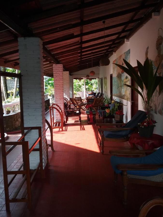 Gasthaus Langeoog Unawatuna Exteriör bild