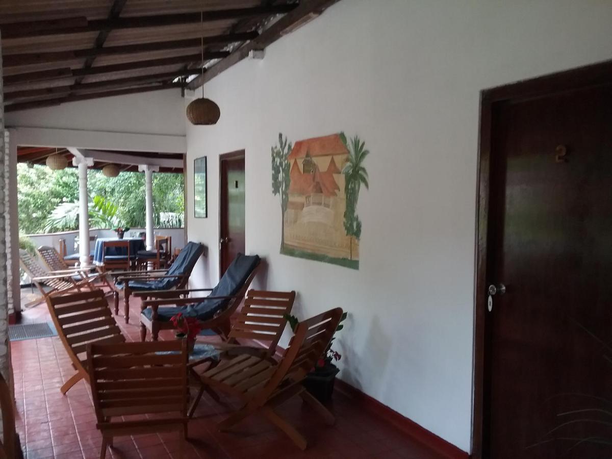 Gasthaus Langeoog Unawatuna Exteriör bild
